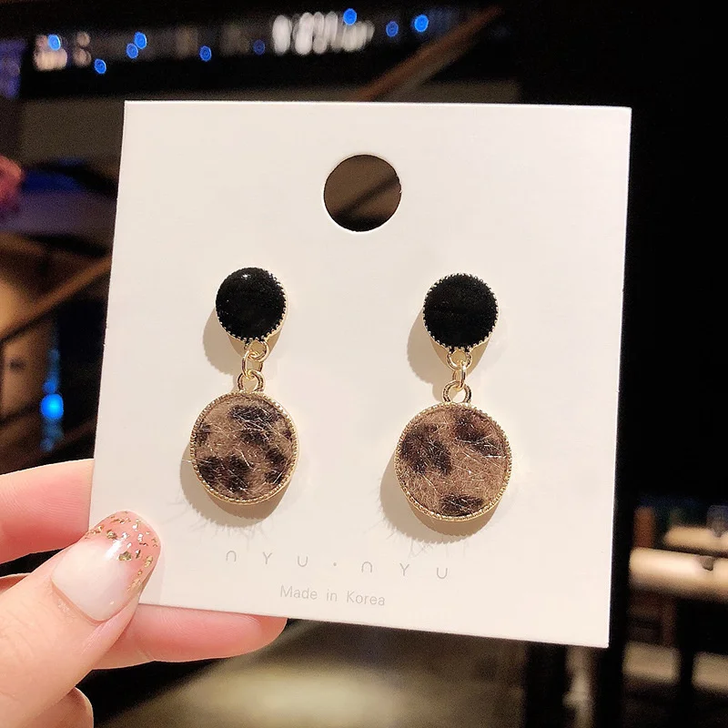

Autumn and winter 2020 leopard print Circle Earrings for women