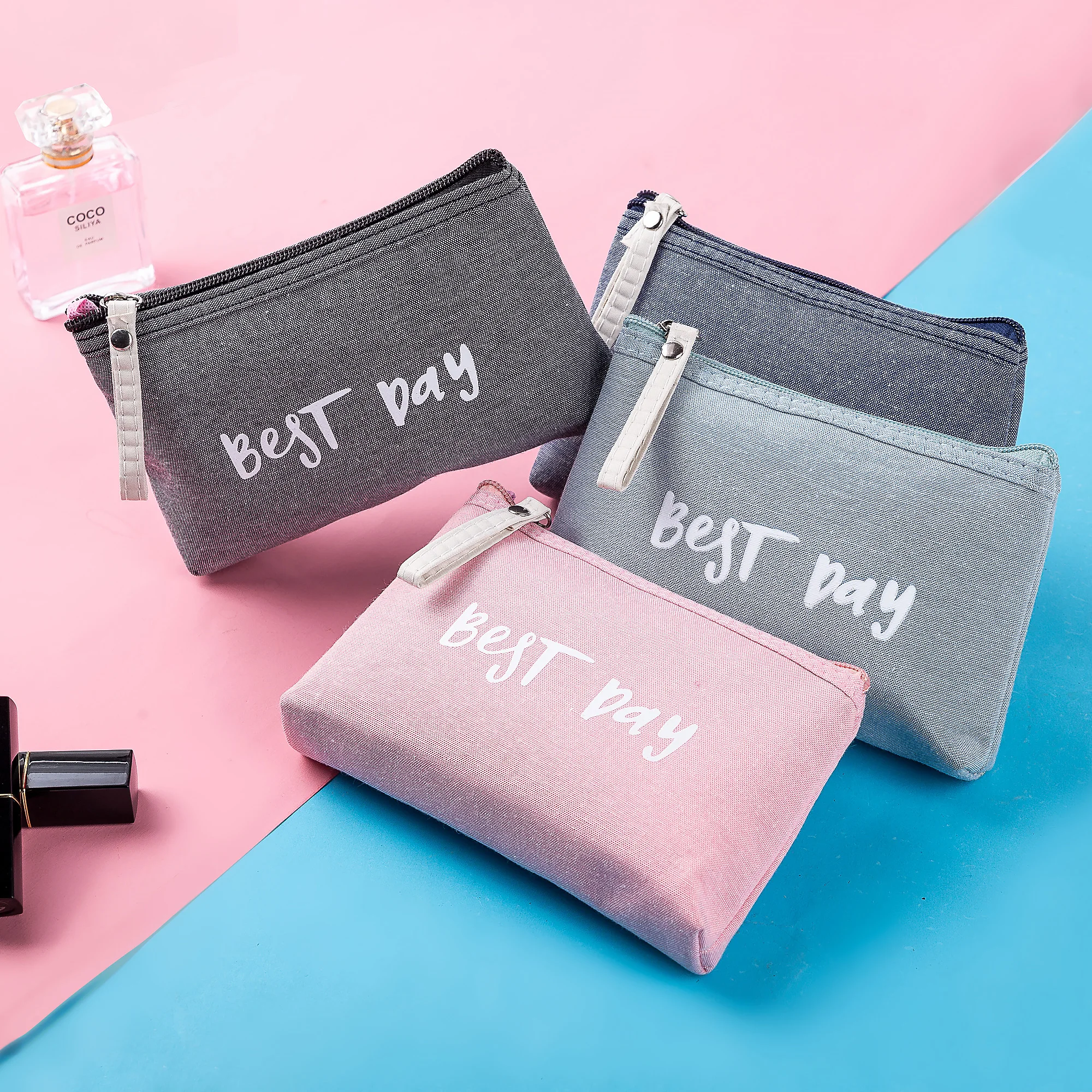 

Girls Cute Makeup Bag Wholesale Travel Women Cosmetic bag Hot Sale Lovely Cheap Makeup Pouch Mini Bag women Small Bag New