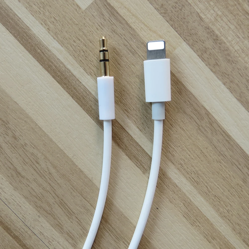 Автомобильный аудиокабель с 8 контактами на 3 5 мм AUX для XS MAX XR X 7 PLUS ios 13 20 см |