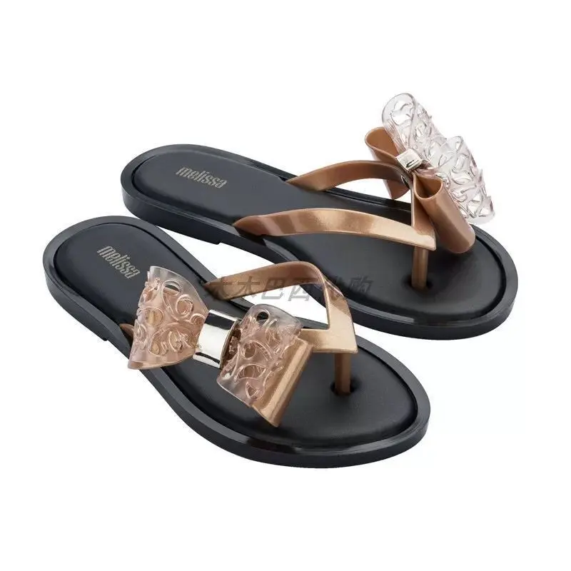 Новинка 2021 года Стильные женские тапочки с бантиком Модная пляжная обувь для