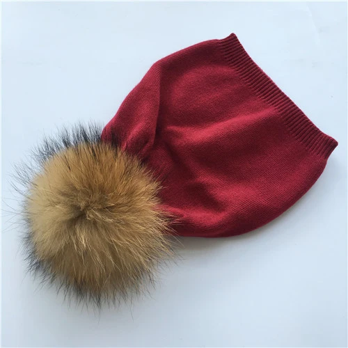 Red natural fur Вязаная шапка из натурального меха енота с помпонами, женские шапки бини, кашемировая зимняя шапка, Женская хлопковая шапка Skullies, шерстяная шапка - Цвет: Red natural fur