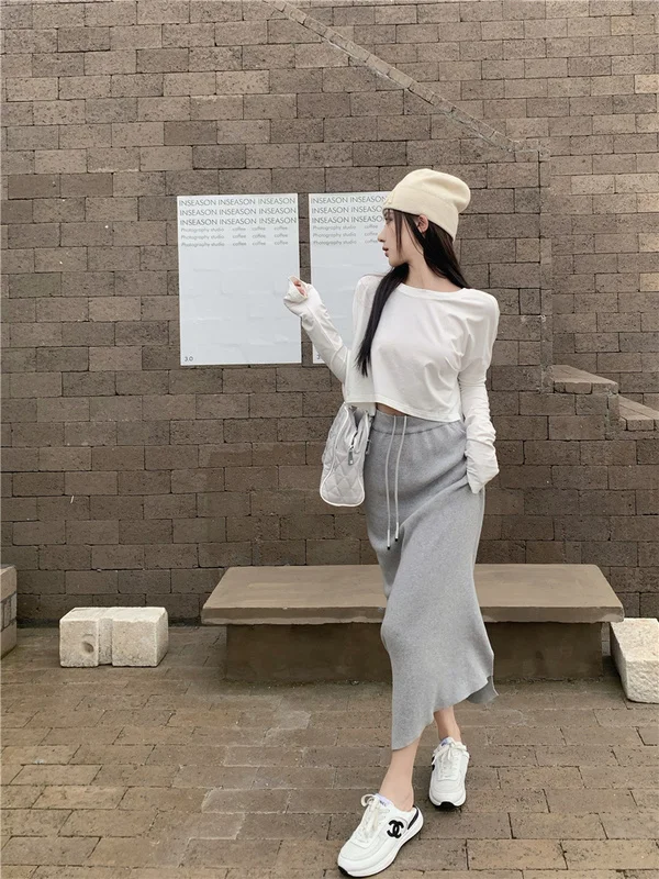 

Long Sleeve White Loose Thin Type Blouse