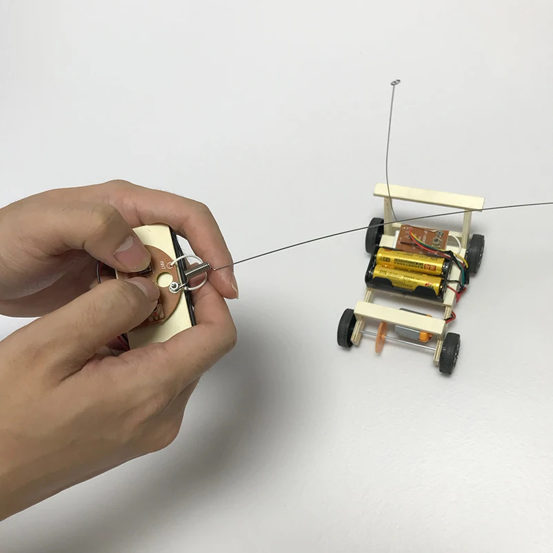 Diy Электромобиль игрушка беспроводной пульт дистанционного управления для