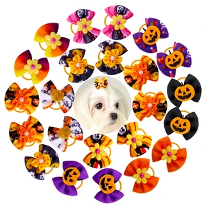 10 шт., банты для волос для собак и щенков, смешанные милые банты для волос в виде тыквыцветов, аксессуары для шерсти собак, банты для груминга собак с резиновыми лентами, товары для домашних животных