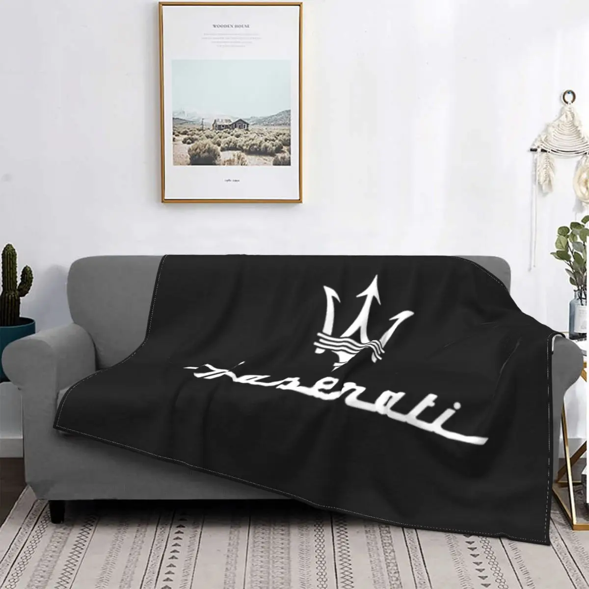 

Maserati Latin Logo White Creative Design Comfortable Flannel Blanket