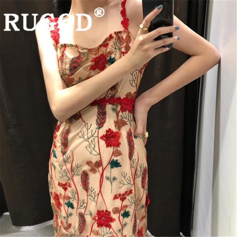 Женское винтажное платье макси RUGOD узкое длинное на тонких бретельках с