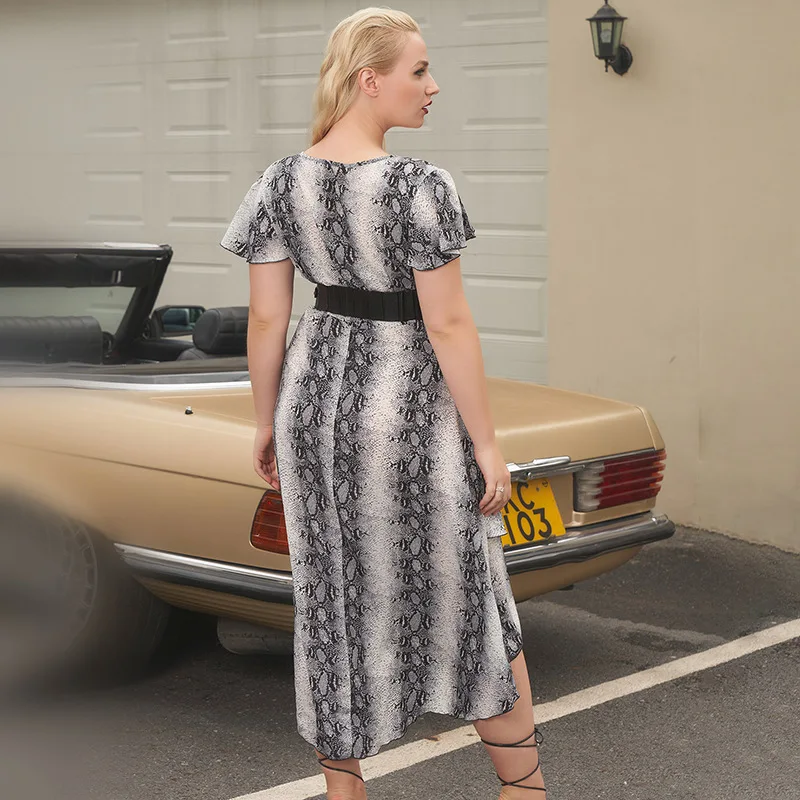 

In 2021, the new large size dress V-neck fashion skirt sexy dress waist slimming A-line skirt