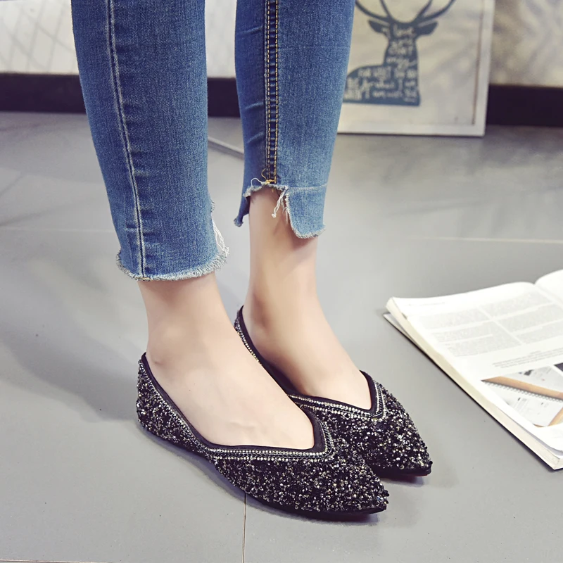Стразы женские повседневные туфли модные блестящие под платье с острым носком
