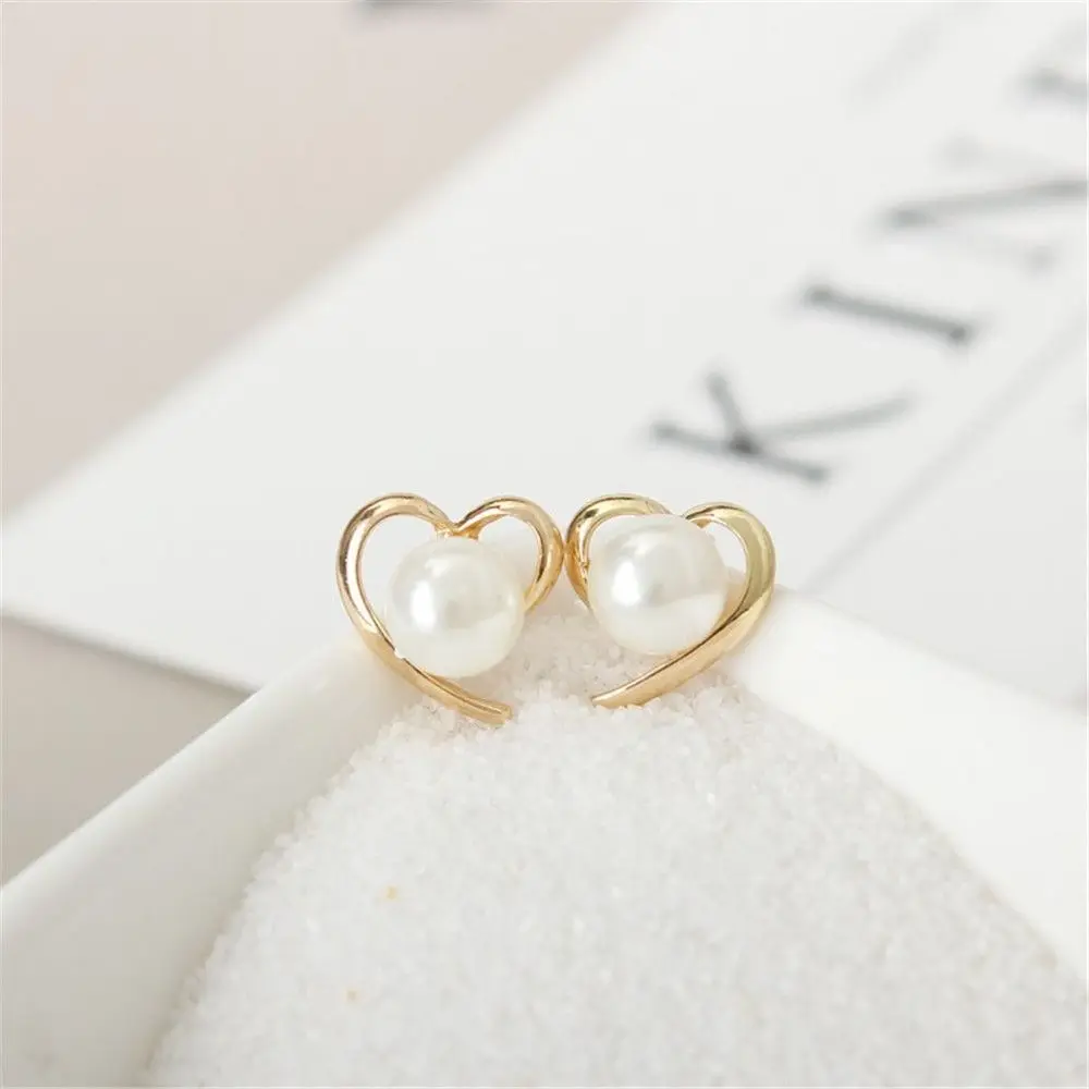 

Simple Heart Pearl Stud Earrings Trendy Exquisite Temperament Sweet Earrings Female Jewelry Party Gift