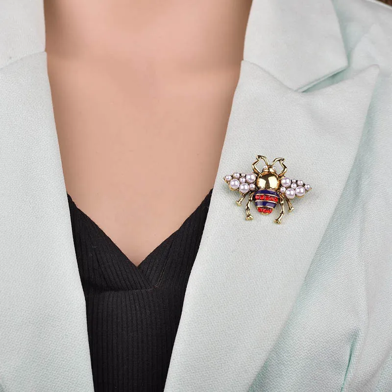 Брошь в виде пчелы стиле ретро золотого цвета Стразы булавка для корсажа унисекс