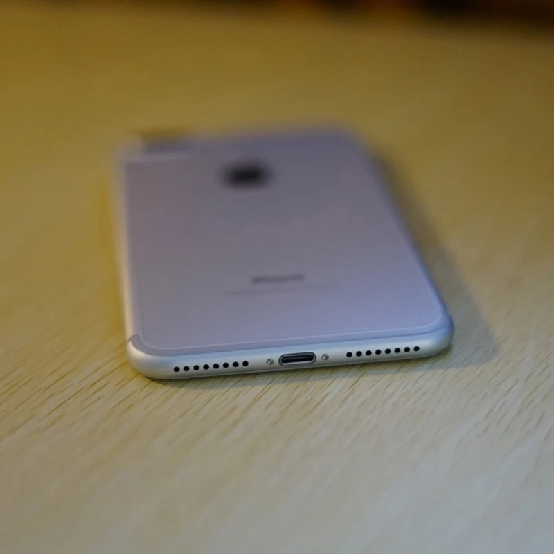 Разблокированный Apple iPhone 7 Plus, 3 Гб оперативной памяти, Оперативная память 32/128 ГБ/256 ГБ Встроенная память iOS Телефон Quad-Core отпечатков пальцев 12MP 4 аппарат не привязан к оператору сотовой связи разблокировать телефон