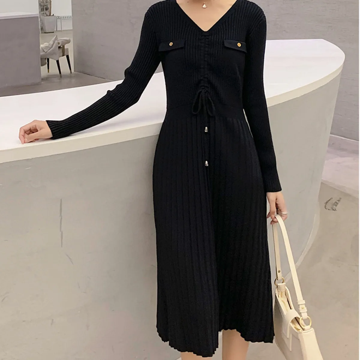 

BacklakeGirls Women Pleated Long Knitted Dress Plus Size Elegant Solid Color V Neck Long Sleeve Office Lady Dress With Sashes
