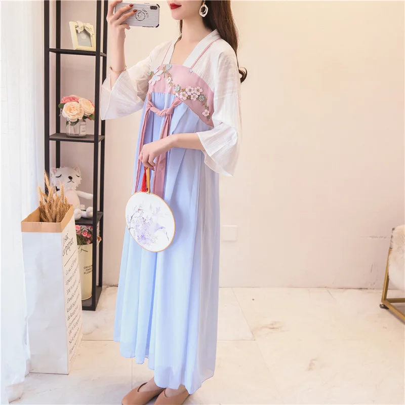 

Hanfu improved posed chiffon dress Chinese wind elegant and retro fairy embroidery dress