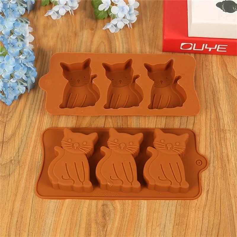 

3 Cavity Cat Shape Chocolate Cake Mold Fondant Cake Cookie Biscuit Silicone Ice Grid Mold Decorating Tool