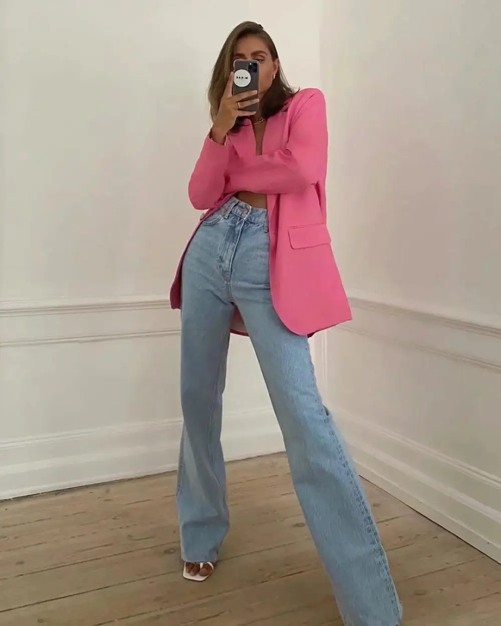 

E-girl