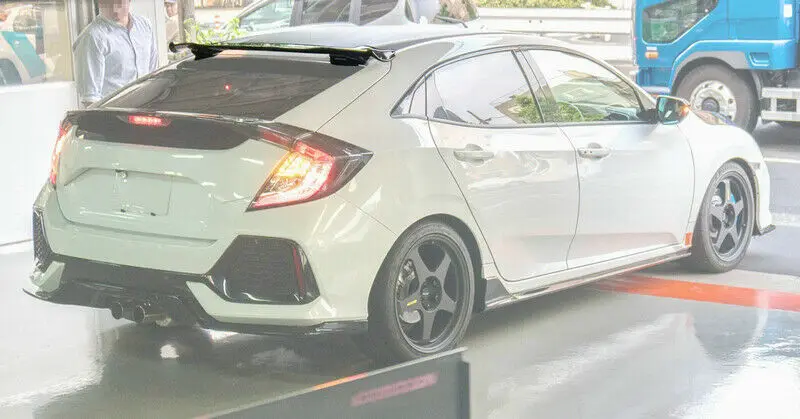 Глянцевый спойлер для крыши заднего крыла хэтчбека Honda Civic FK7 | Автомобили и