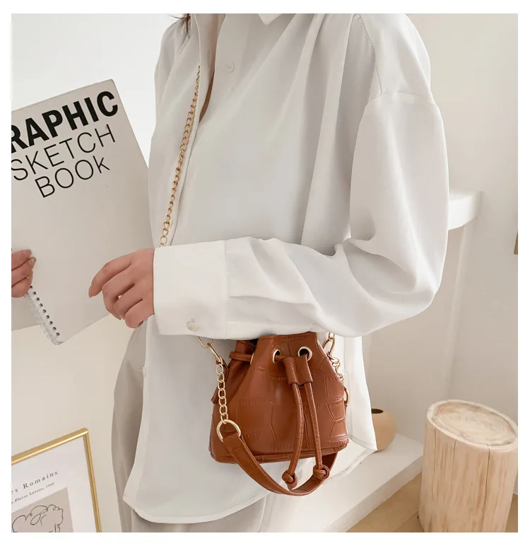 

New Fashion Women Crocodile Embossed Bucket Bag Quilted Chain Bag Shoulder Crossbody handbag Messenger Hot