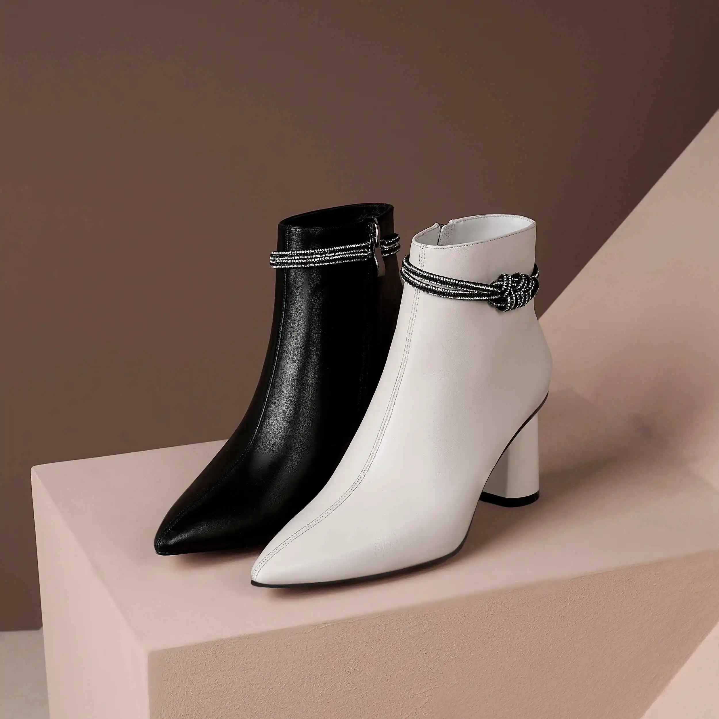 

Krazing pot winter new boots natural leather elegant dress mature pointed toe thick high heel zippe office lady ankle boots L5f2