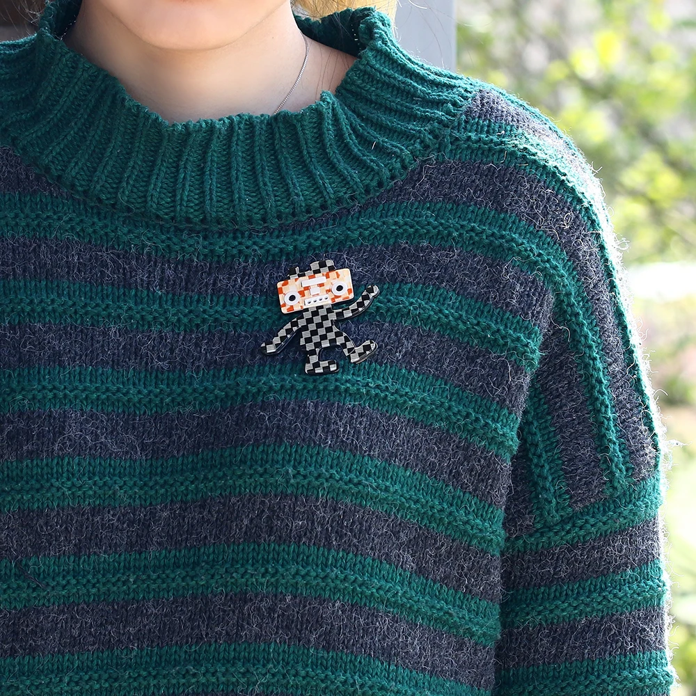 

Cute Big Robot Acrylic Brooches Fashion Resin Large Brooch Lapel Pins For Women Kids Coat Dress Accessories Broche Jewelry Gifts