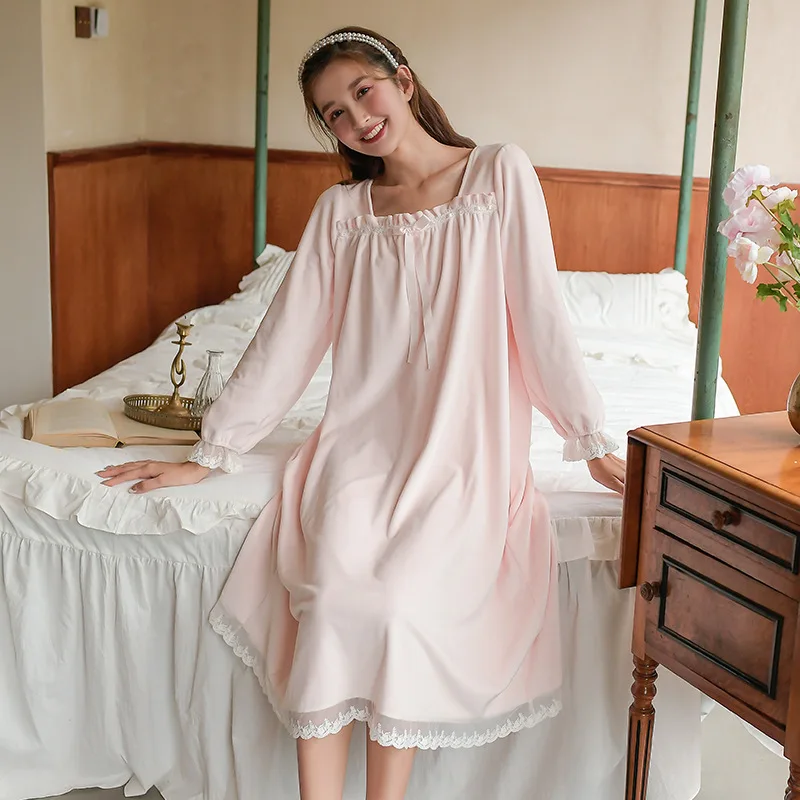 Island Velvet Nightdress Girl Winter Princess Style Thickened Flannel Nightdress Long Sweet Coral Velvet Can Be Worn At Home