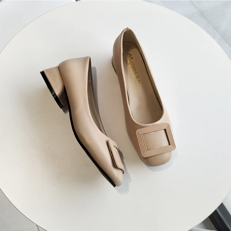 

Туфли на низком каблуке, квадратный каблук, высокий каблук, квадратная пряжка, ретро-стиль, удобная обувь для бабушки, весна-лето