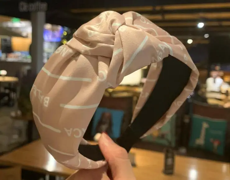 Light Pink Буквы головная повязка с принтом для женщин Бутик аксессуаров для волос широкая повязка на голову завязанная центр взрослых повязки на голову девушки обруч для волос - Цвет: Light Pink