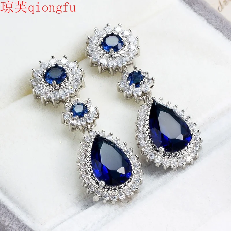 

Personalized Fashion Korean New Earrings Gold-plated Emerald Zircon Jewelry Emerald Long Stud Earrings Female Earrings