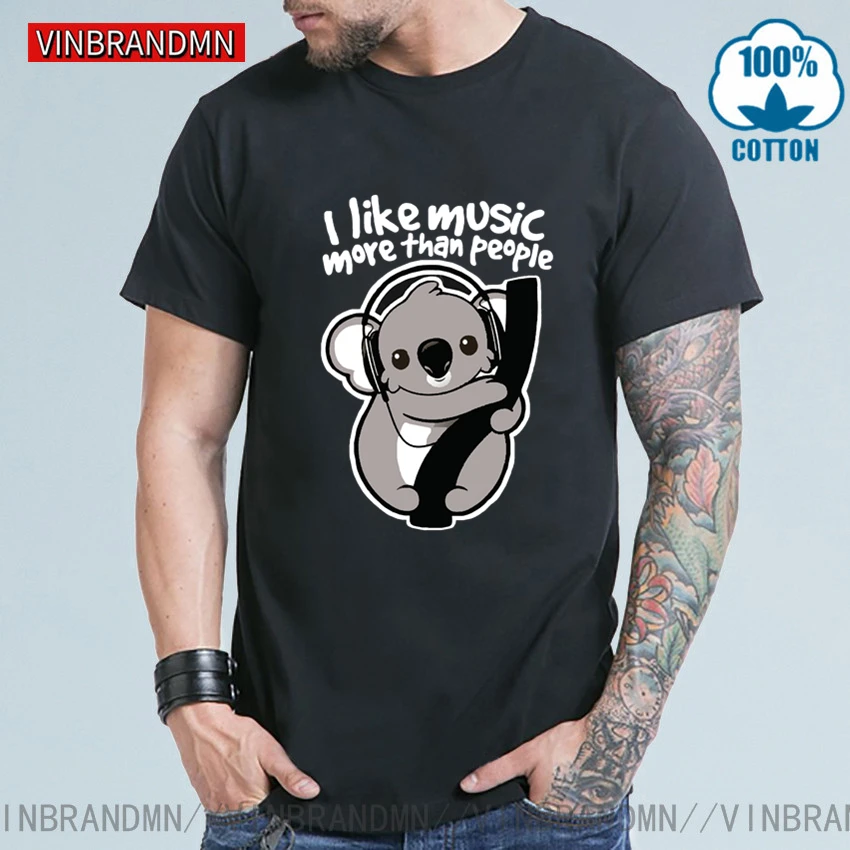 Забавная Милая футболка Koala любит музыку больше людей Мужская шутка DJ обнимает