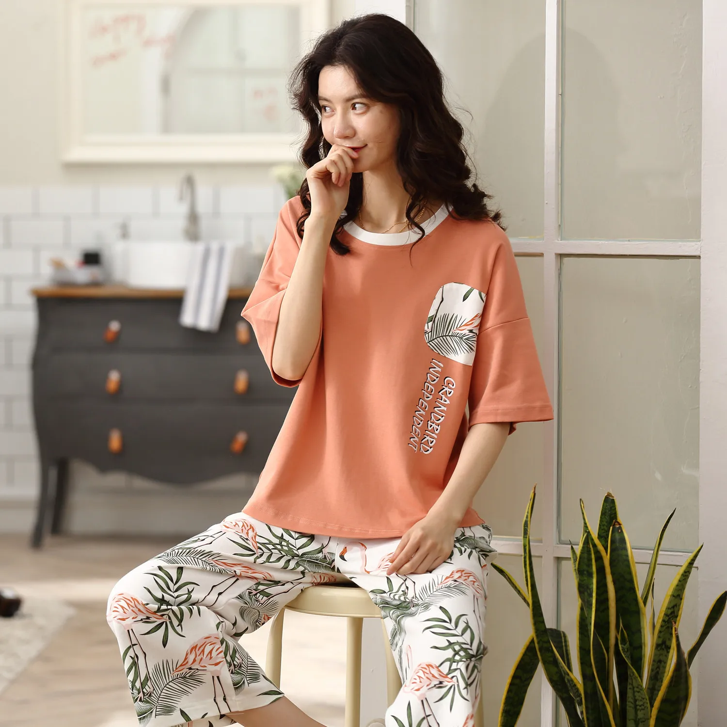 

Summer ladies cotton and linen short sleeve cropped pants pajamas suit women's comfortable pink plus size casual home service