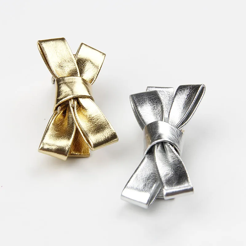 

2pcs/lot Girls Hair Accessories Princess PU Leather Fabric Hair Clips Gold and Silver Bows Hairpins Clothing Accessories