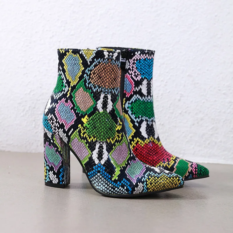 

2019 new thick heel colored serpentine boots and short boots
