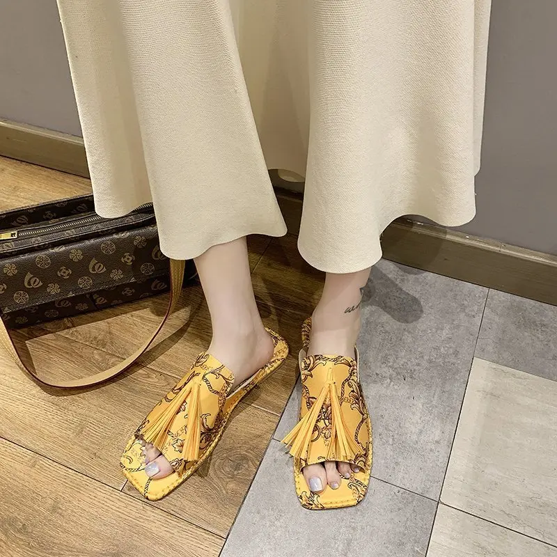 

2021 Women Sandals New Large Size Women's Shoes Ethnic Style Totem Tassel Silk Upper Flat Fashion Sandals Slippers