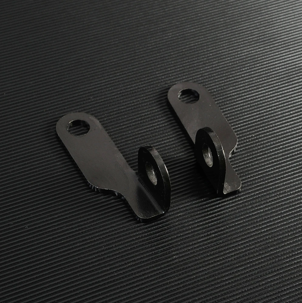 2pcs Turn Signal Light Relocation Brackets Axle Mount For Harley Sportster Dyna |