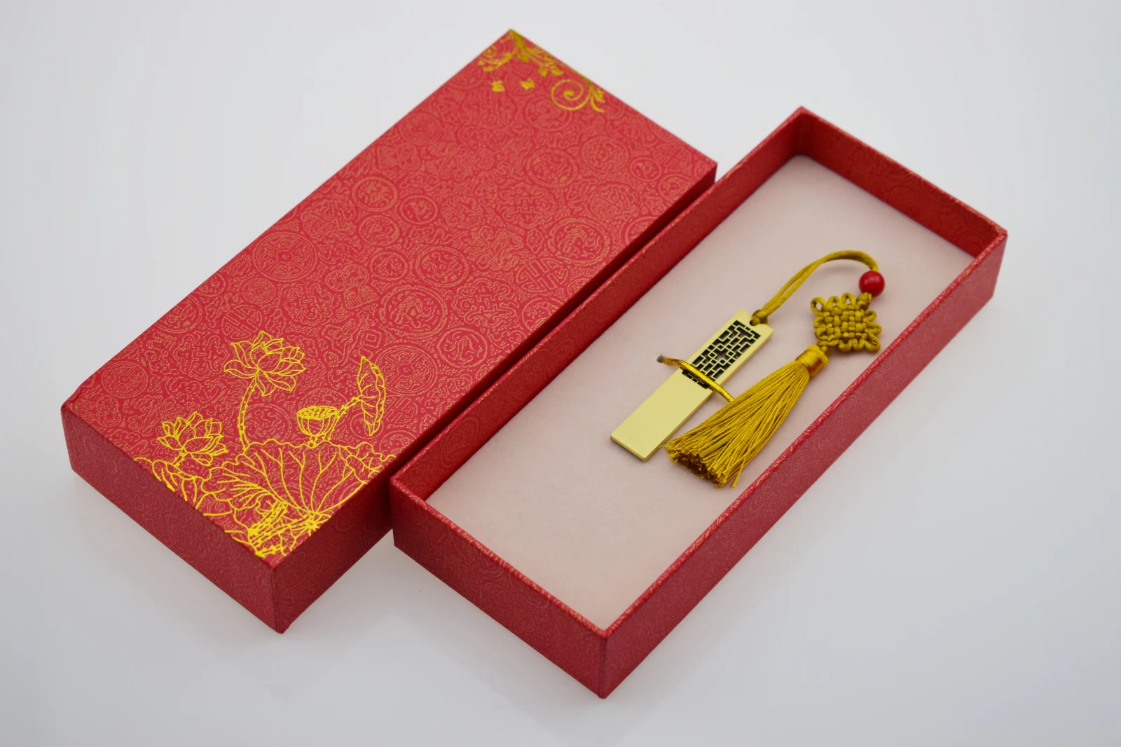 Gold(With box) Китайский дизайн оконного узора usb флеш-накопитель металлическая ручка-накопитель Модный китайский узел дизайн флешки 16G 32G 64G 128G подарок usb - Цвет: Gold(With box)