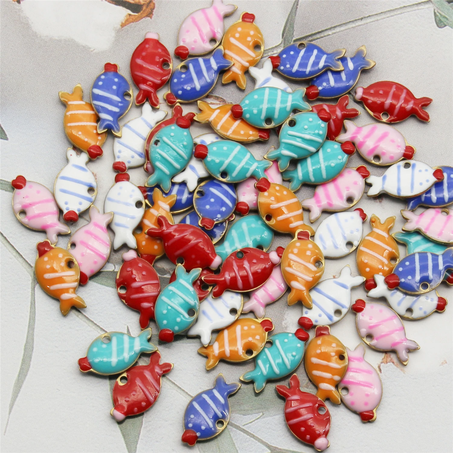 20 шт. модные ювелирные изделия подвески в виде капли масла рыбки позолоченные