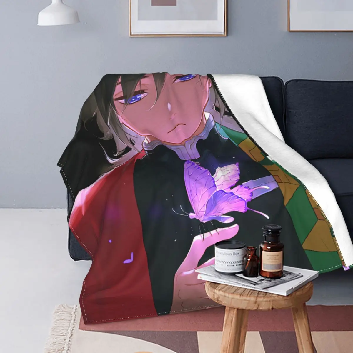 

Giyu Tomioka, рассекающий Дека киметсу, японская кукла, аниме пушистый диван