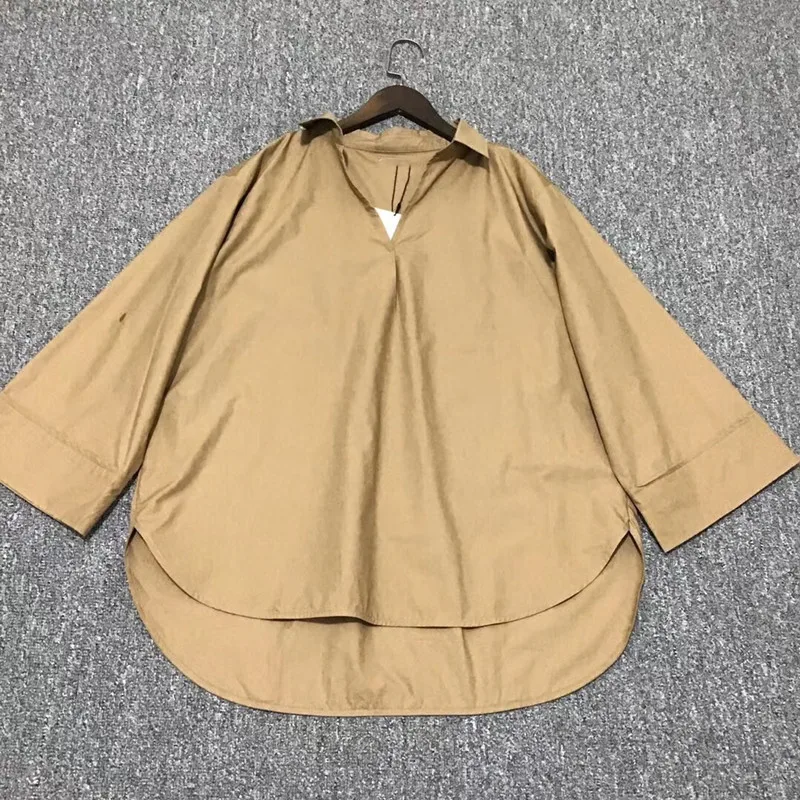 Женская однотонная блузка с широким рукавом отложным воротником и V образным