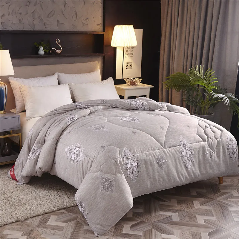 

Mulity-choose Winter Comforter 100% Superfine Fiber Polyester Quilt Warm And Comfortable Comforter For Christmas Gift Cute Style
