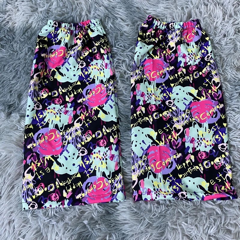 

Lady Abstract Letter Print Colorful Long Sock Japanese Leg Warmers Y2k Girl Street Calf-length Leg Warmer Harajuku Foor Covers