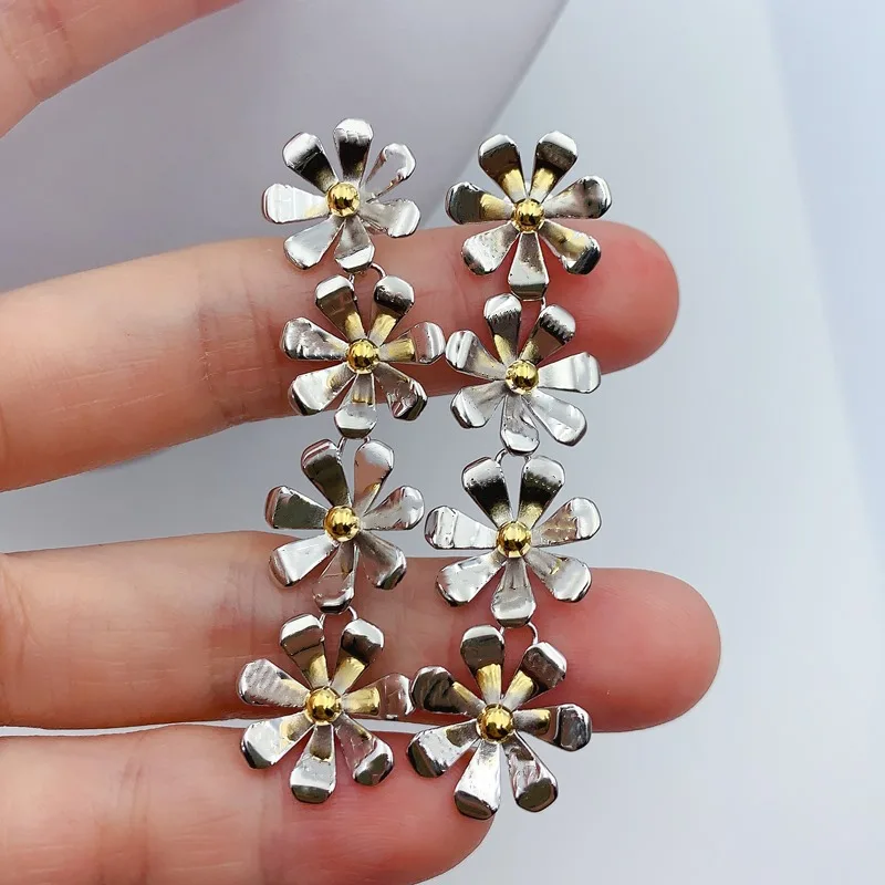 

1: 1925 Sterling Silver Ladybug Earrings With Classic Fashion Personality Style, Set Off Ladies' Temperament Jewelry Gifts