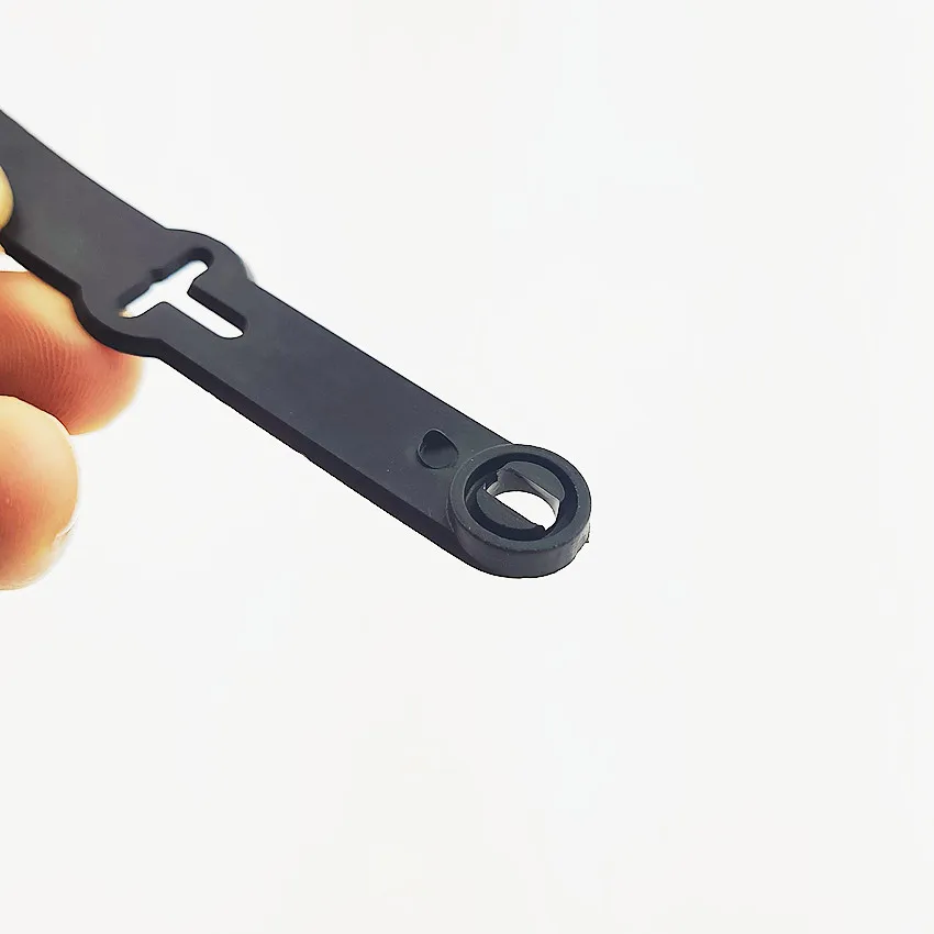 Ceny Opakowanie Z Tworzywa Sztucznego Akcesoria Odzieżowe Wyświetlacz Wiszący Klips Klamra Klamrami PP Skórzany Pasek Produkty Na Kołki Haki HK10 200 Sztuk