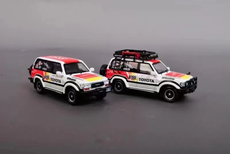 

Master 1:64 Land Cruiser LC80 Mexico Baja 1000 Rally #8155 Model Car