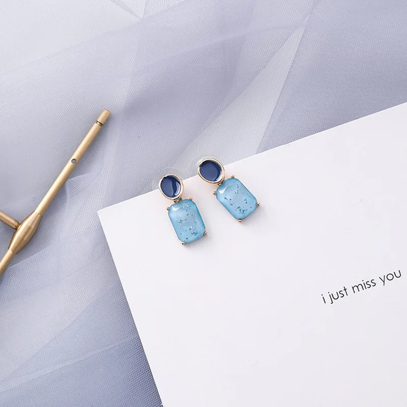 

Korean Fashion Stud Earrings for Women 2021 Unusual Earrings Minimalist Jewelry Butterfly Earrings Body Jewelry Sets for Women