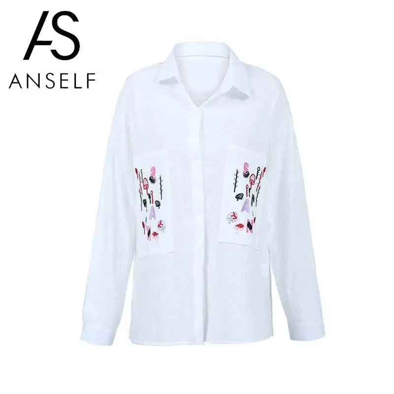

Plus Size Blouse Women Cotton Linen Women Blouses Vintage Floral Embroidery Pocket Turn-down Collar Long Sleeve Female Shirt 5xl