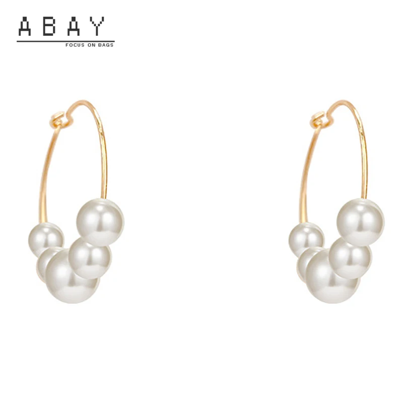 

S925 Silver Needle Circle Pearl Earrings Women's New 2021 Hot Simple Cold Wind Retro Elegant Design Sense Ear Buckle Fashion