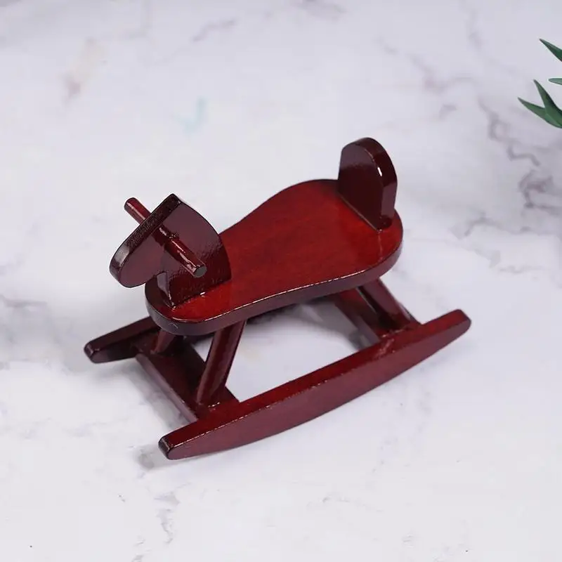 Миниатюрная деревянная модель лошади качалки игрушка 1:12 DIY кукольный домик