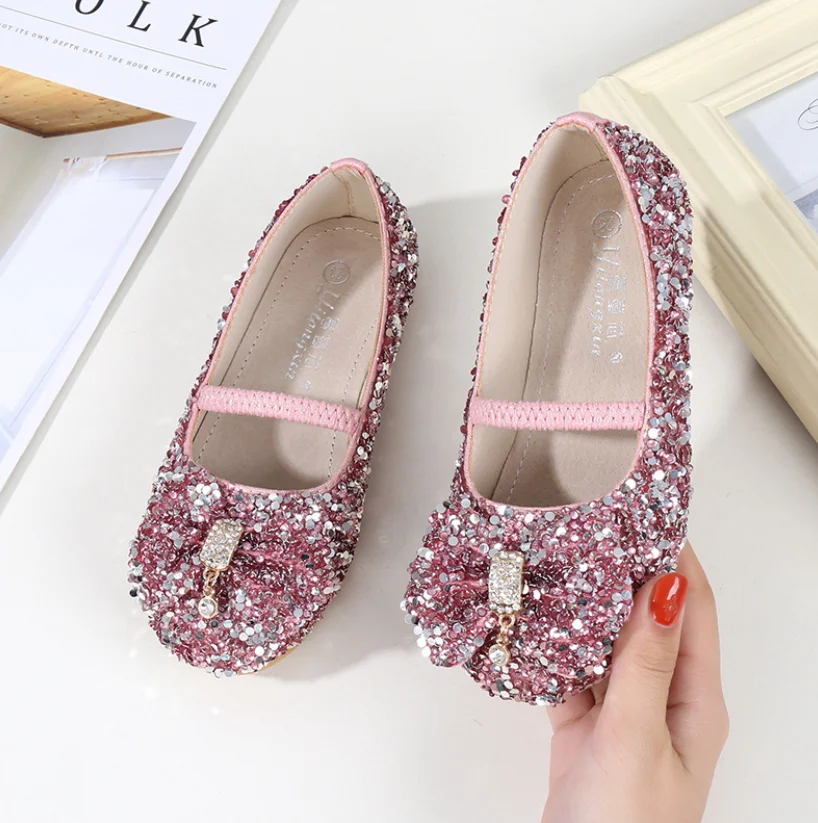 Детская кожаная обувь принцессы для девочек Повседневная блестящая с цветочным