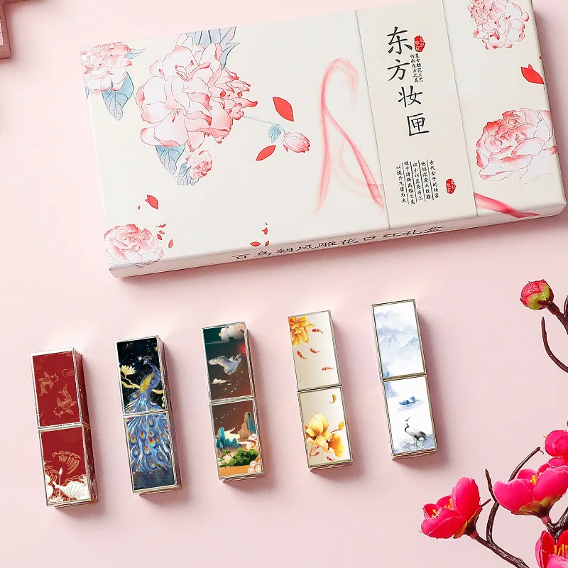 

Chinese style carved lipstick set gift box moisturizing and moisturizing lipstick Valentine's day makeup set lashes faux cils