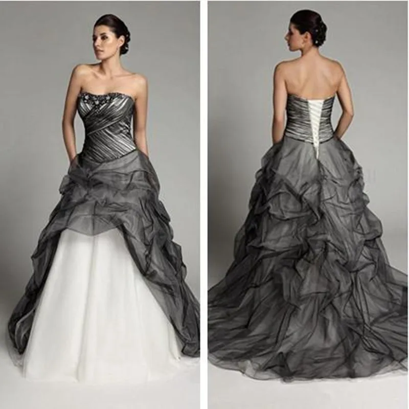 

Black and White Wedding Dresses 2021 Gothic Vintage Ruffles Princess Bridal Gowns Pleats Retro Vestidos de Novia gelinlik marria