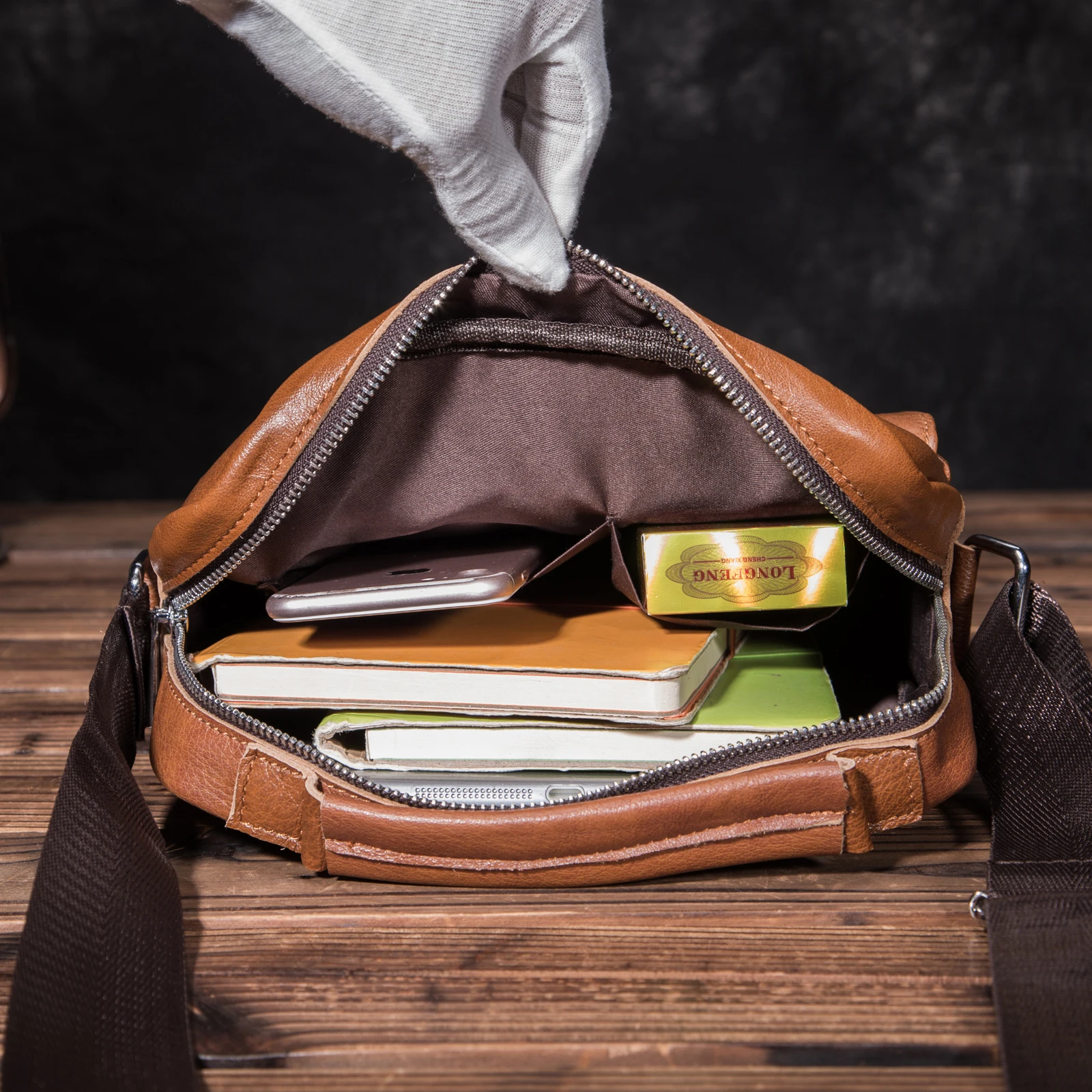 

Quality Original Leather Male Casual Shoulder Messenger bag Cowhide Fashion Cross-body Bag 10" Tote Mochila Satchel bag 9006